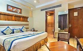 Hotel Hari Piorko Grand - 2 Min From New Delhi Railway Station