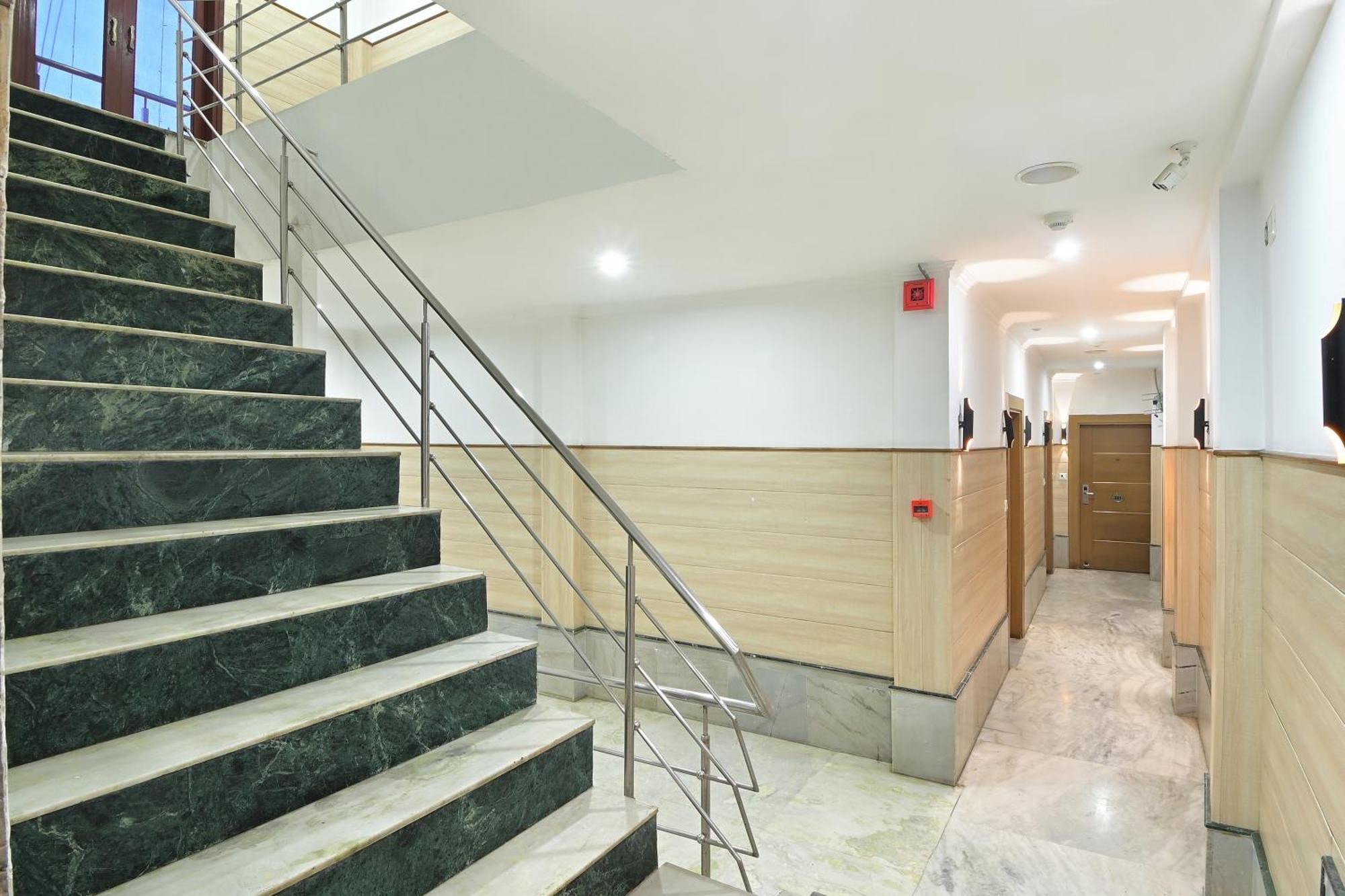 Hotel Hari Piorko Grand - 2 Min From New Delhi Railway Station Exterior photo