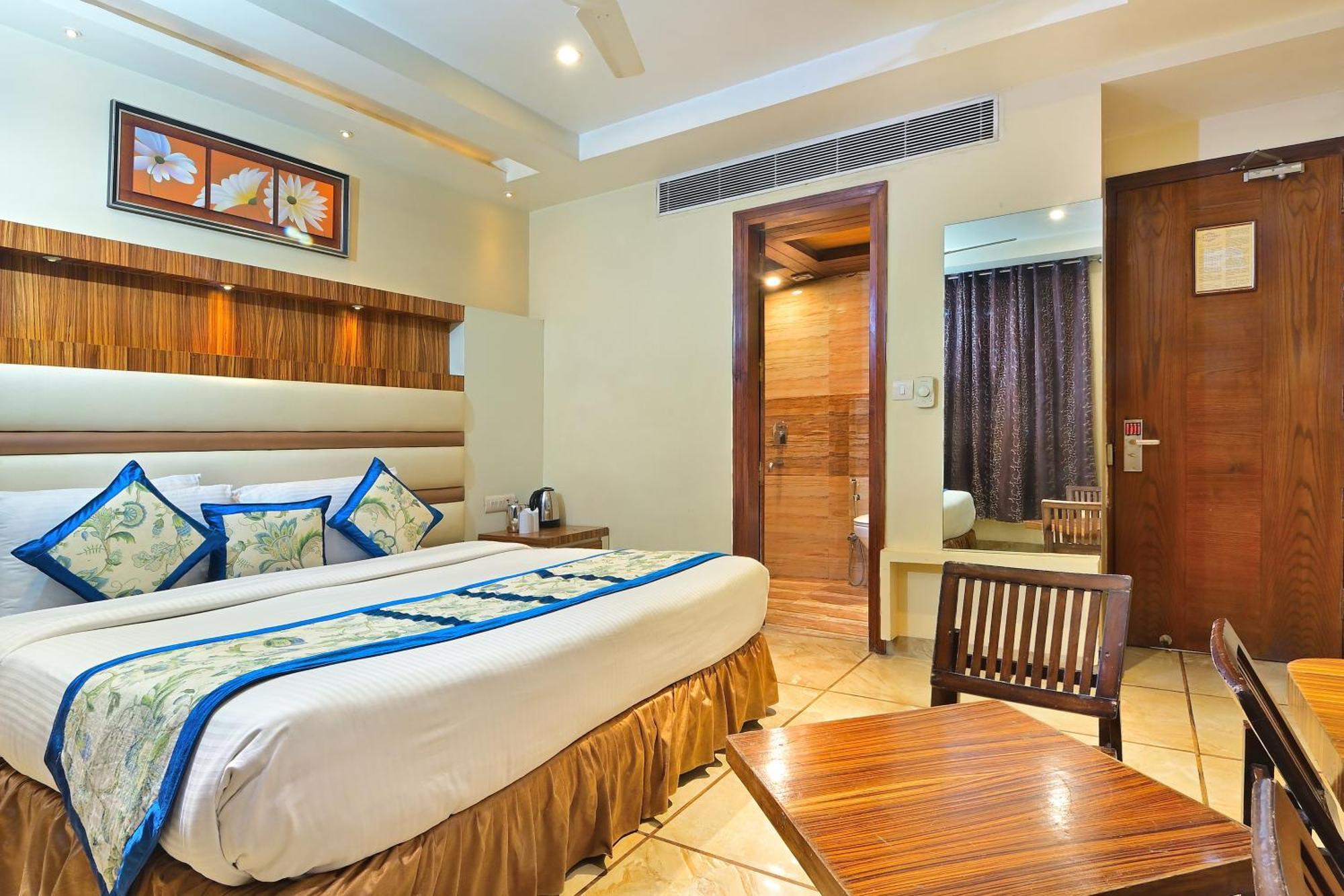 Hotel Hari Piorko Grand - 2 Min From New Delhi Railway Station Exterior photo